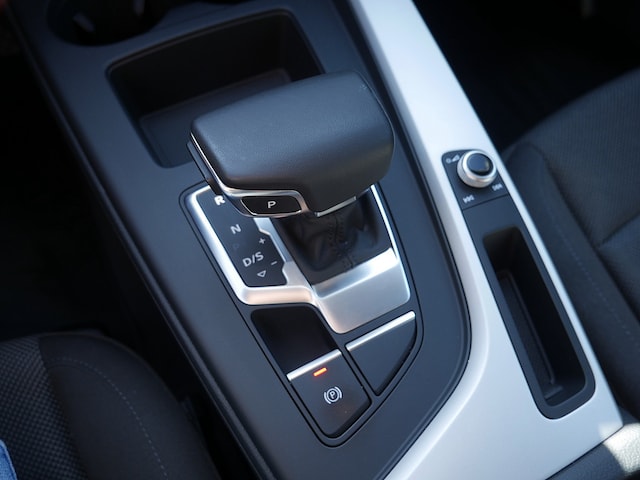 Audi A4 35 TFSI Avant S-Tronic