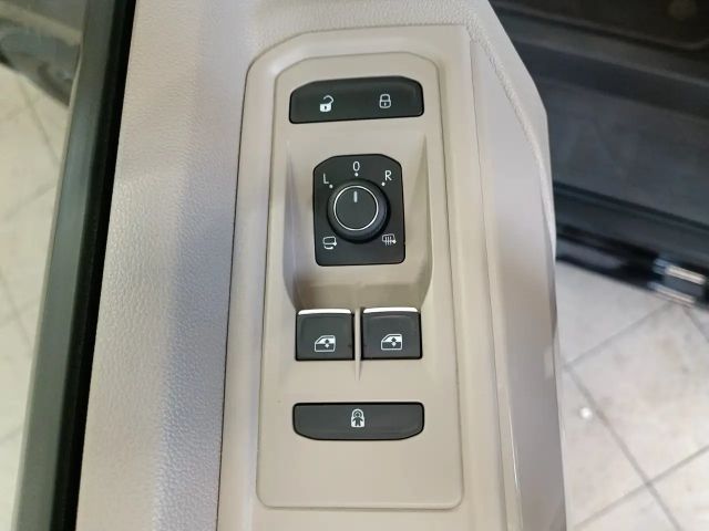 Volkswagen Multivan DSG Lang Style T7