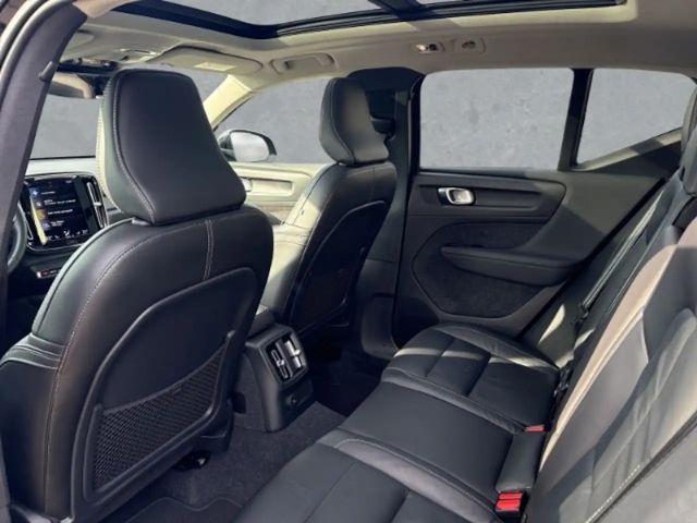 Volvo XC40 Dark T4 Ultimate