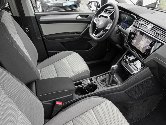 Volkswagen Touran 1.5 TSI DSG