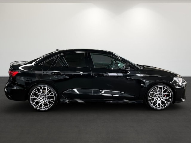 Audi RS3 Quattro S-Tronic Sedan