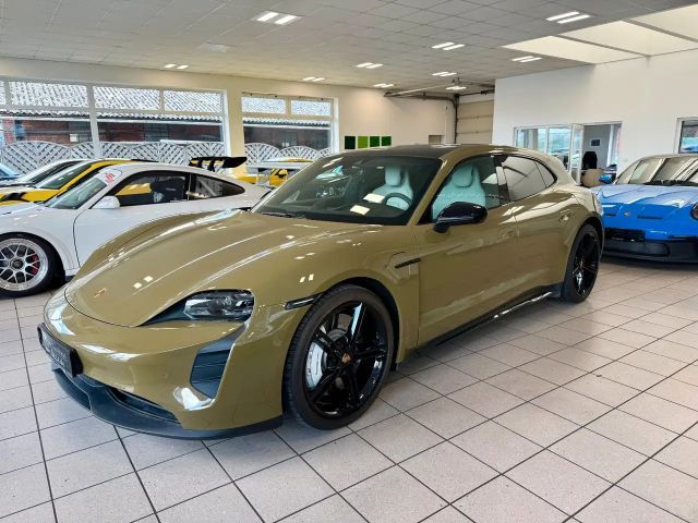 Porsche Taycan GTS Sport Turismo