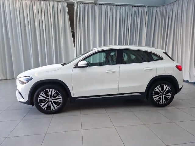 Mercedes-Benz GLA 180 GLA 180 d Progressive