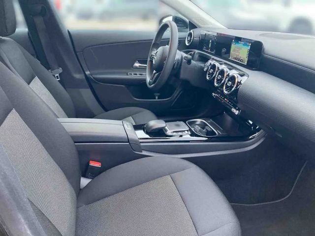 Mercedes-Benz CLA 200 CLA 200 d Shooting Brake