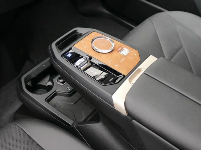 BMW iX xDrive50