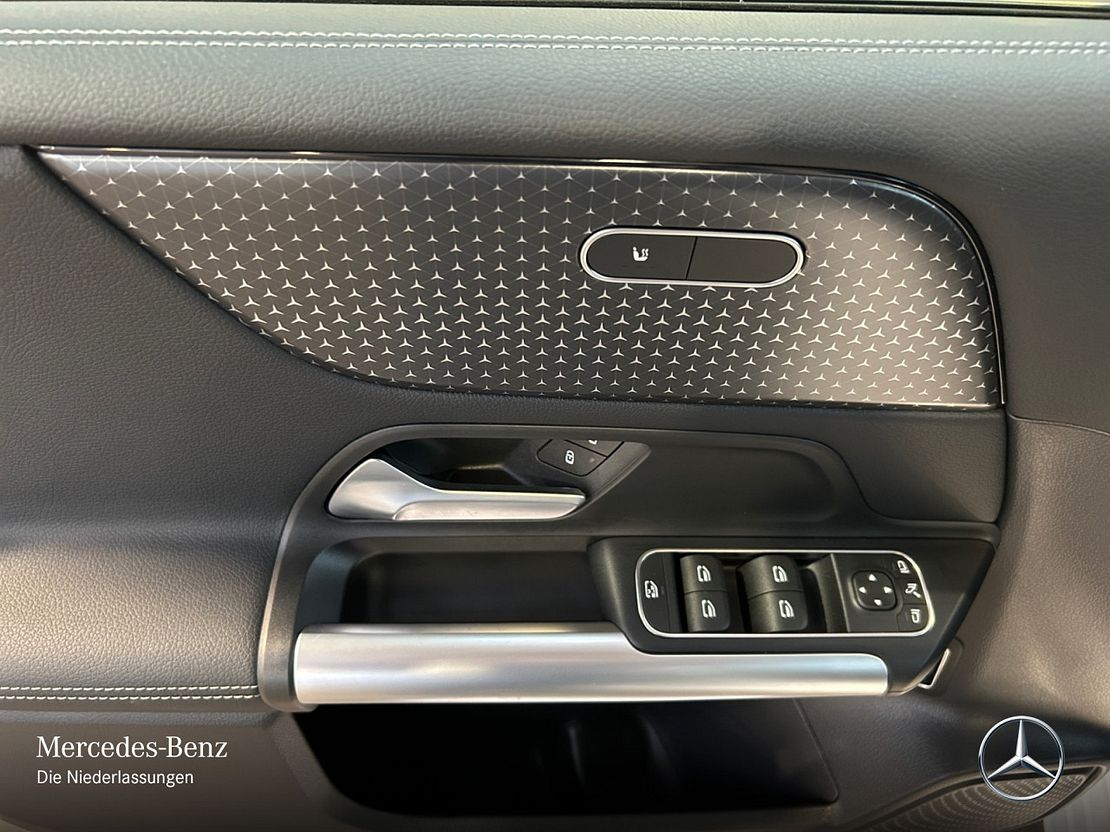 Mercedes-Benz B 200 Sedan