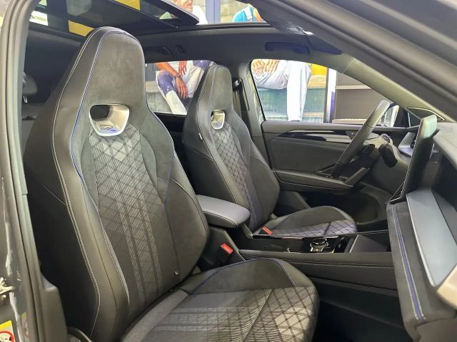 Volkswagen Tayron 2.0 TDI DSG R-Line