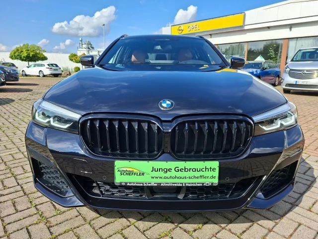 BMW 530 530d M-Sport Touring xDrive