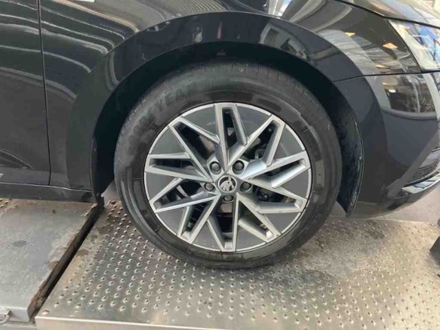 Skoda Octavia 2.0 TDI Combi Tour