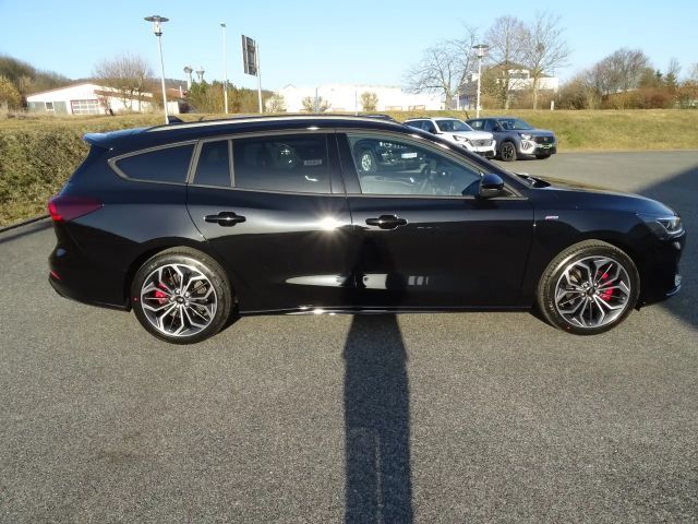 Ford Focus ST Line Wagon