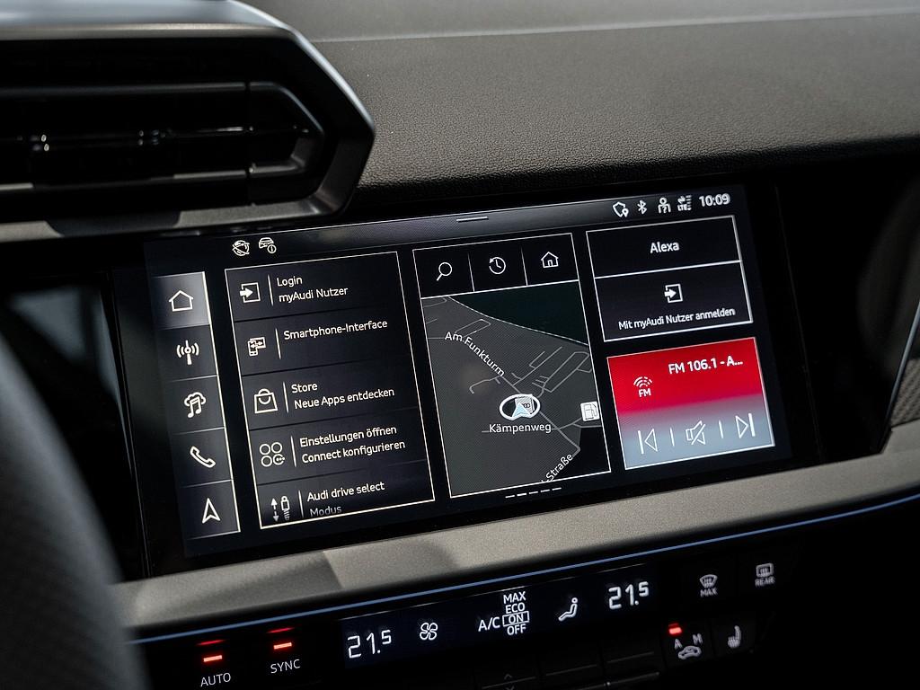 Audi RS3 Quattro S-Tronic Sedan Sportback