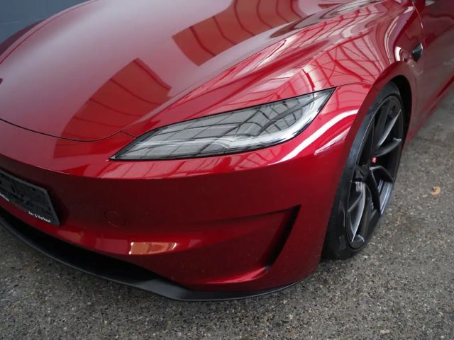 Tesla Model 3 Performance