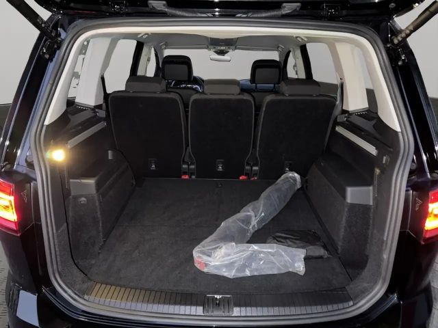 Volkswagen Touran DSG R-Line