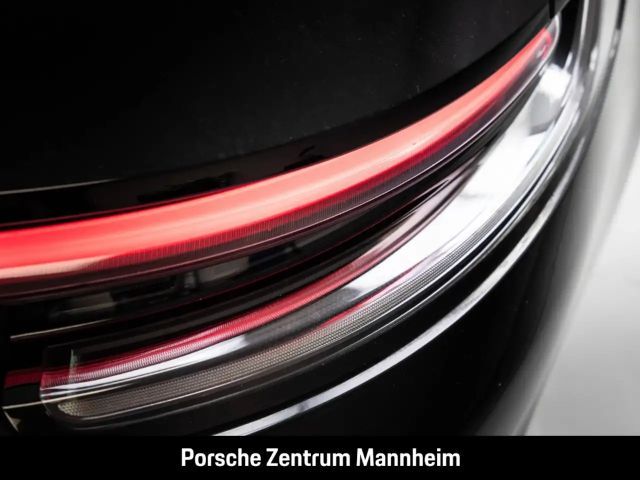 Porsche 992 4 Cabrio Carrera GTS