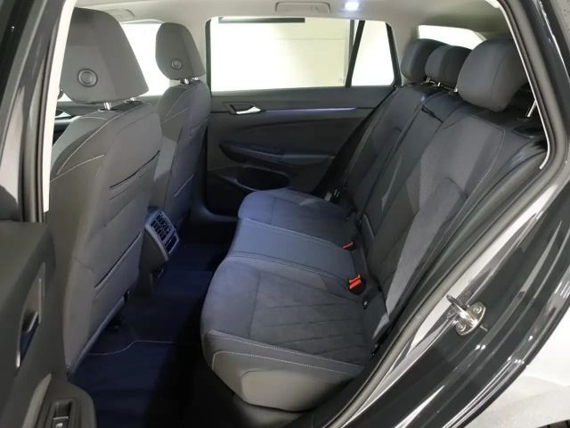 Volkswagen Golf DSG Life Variant