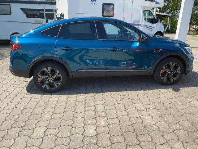 Renault Arkana E-Tech Hybrid RS