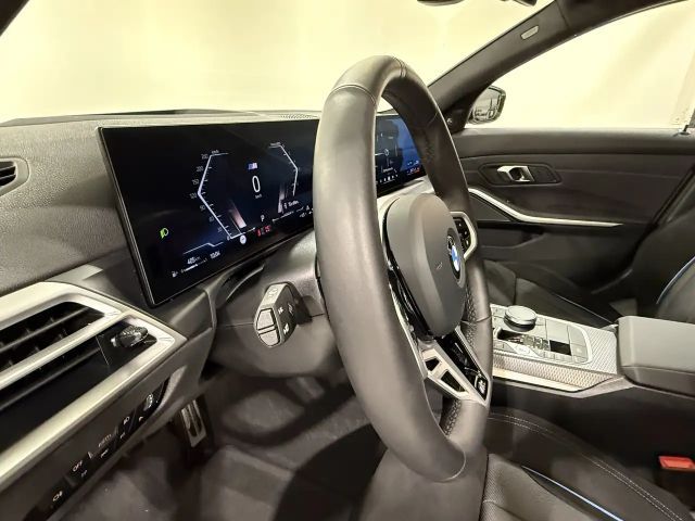 BMW 330 330d M-Sport Touring xDrive