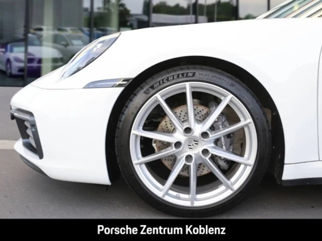 Porsche 992 Cabrio Carrera