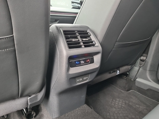 Volkswagen Tiguan 2.0 TDI DSG 4Mo R-Line+AHK+MATRIX+BLACKSTYLE+NAVI+SHZ