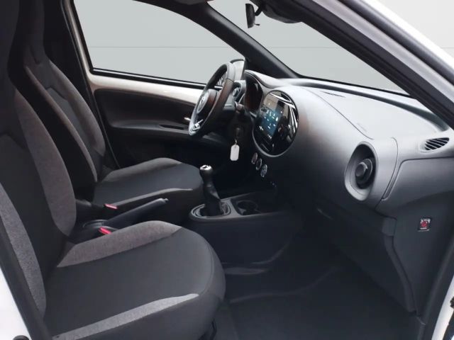 Toyota Aygo X Business Hatchback