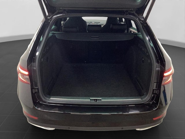Skoda Superb 2.0 TSI Combi Sportline