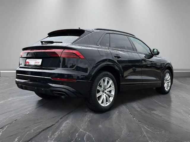 Audi Q8 55 TFSI S-Line