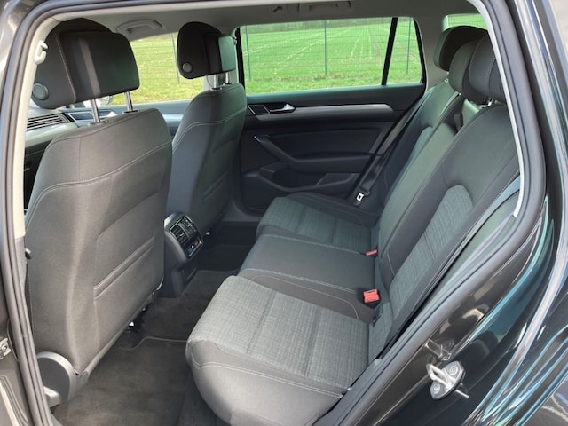 Volkswagen Passat 2.0 TDI Business DSG Variant