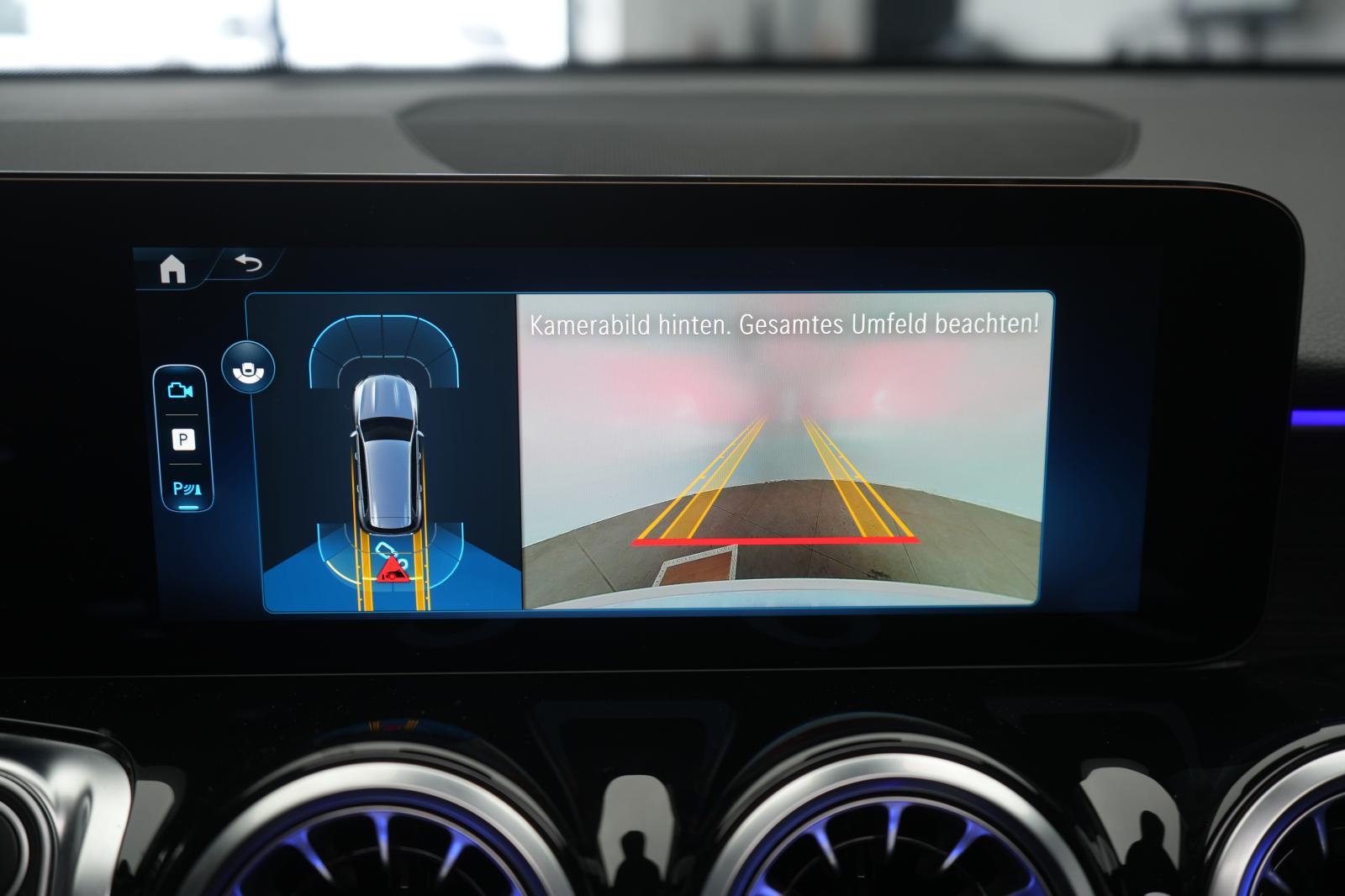 Mercedes-Benz GLB 220 AMG Line GLB 220 d