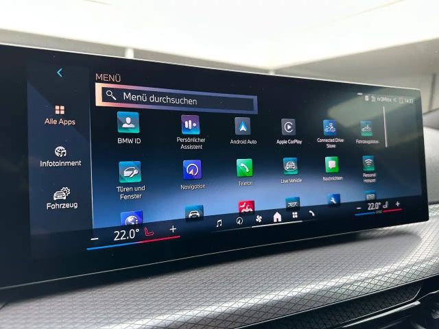 BMW 320 320i M-Sport Sedan xDrive