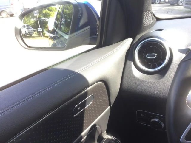 Mercedes-Benz GLB 220 4MATIC Progressive