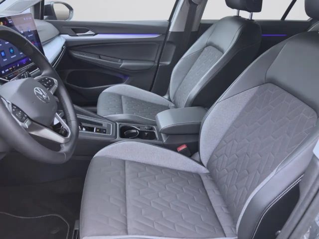 Volkswagen Golf 1.5 eTSI DSG