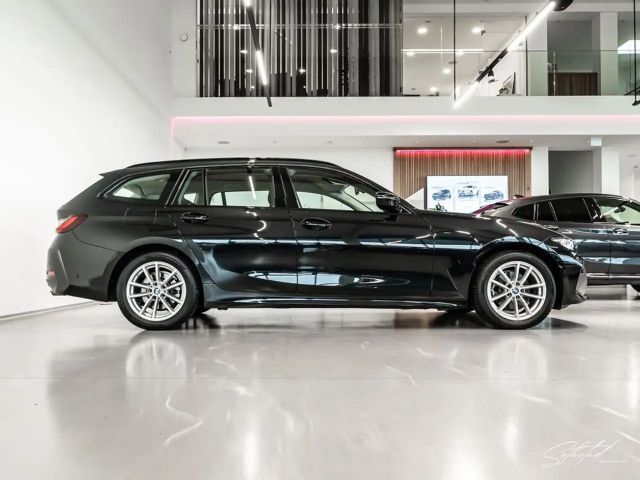 BMW 320 320d Touring xDrive