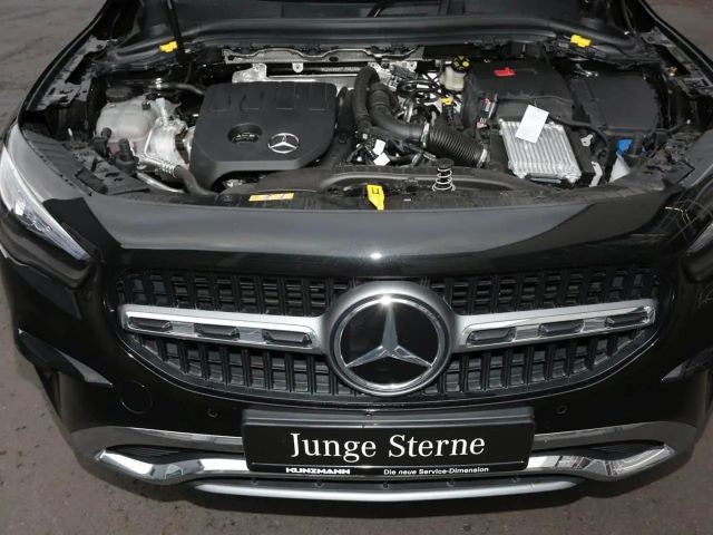 Mercedes-Benz GLA 180 Progressive