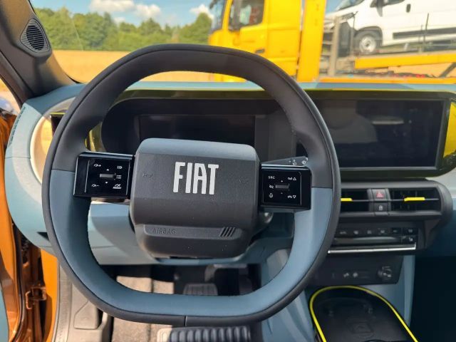 Fiat Grande Panda E La Prima