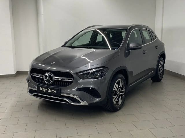 Mercedes-Benz GLA 220 4MATIC Progressive