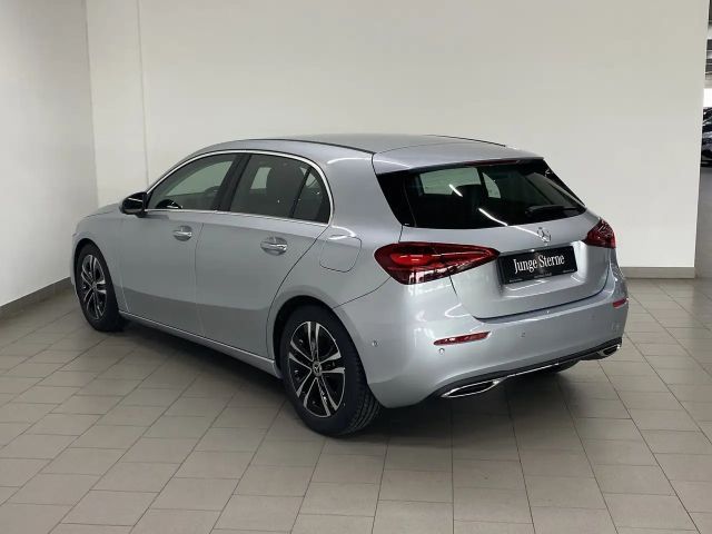 Mercedes-Benz A 180 Progressive