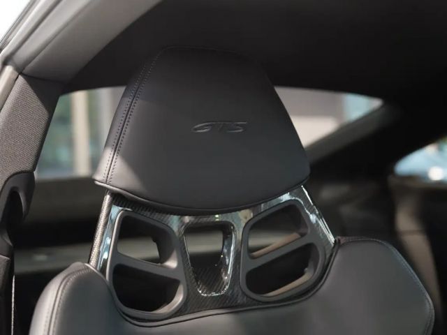 Porsche 911 Carrera Coupé GTS