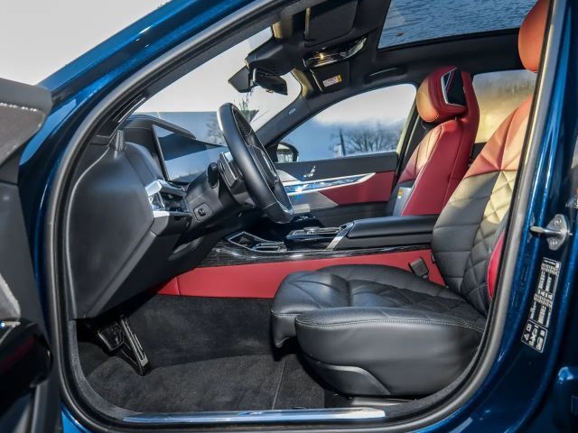 BMW 740 740d M-Sport Sedan xDrive