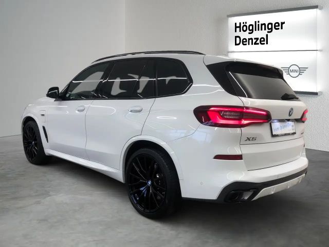BMW X5 xDrive45e