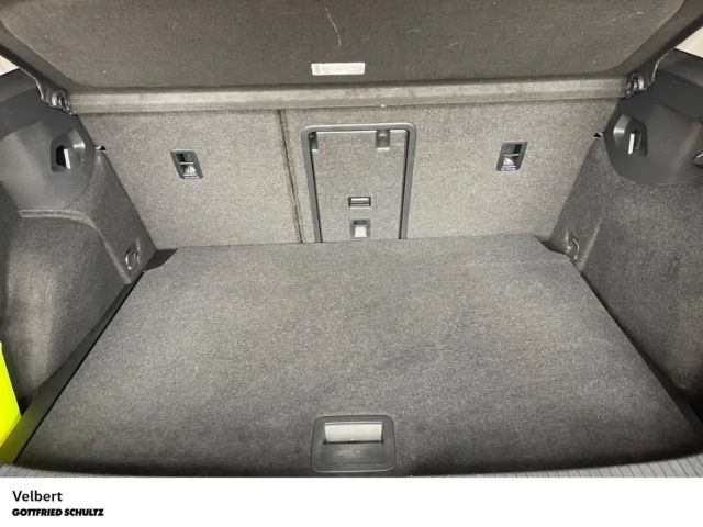 Volkswagen Golf 2.0 TSI DSG Golf VIII Style