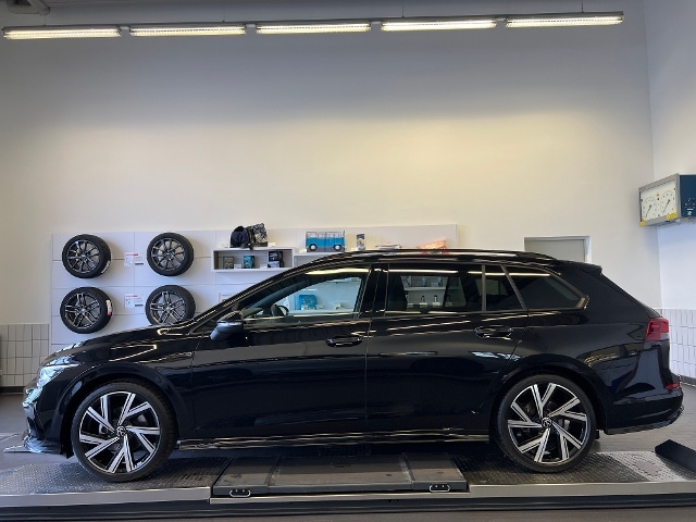 Volkswagen Golf 1.5 eTSI DSG Golf VIII Variant