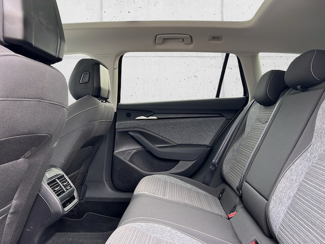 Skoda Superb 2.0 TDI Combi Selection