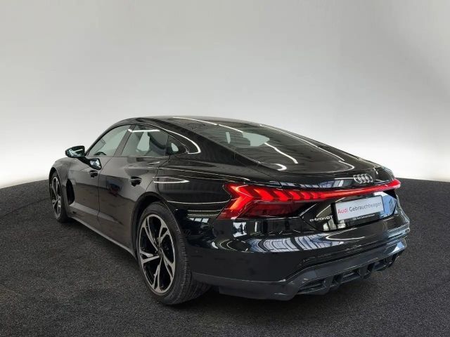 Audi e-tron GT 350 kW Head-Up Pano Matrix ACC