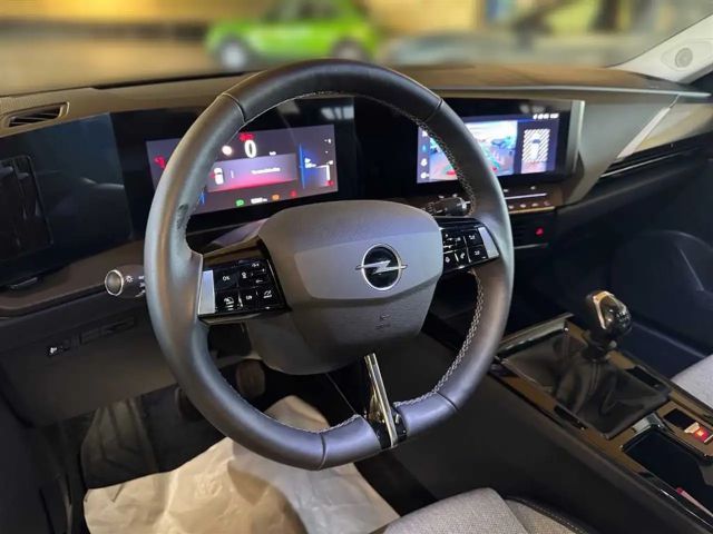 Opel Astra 1.5 Turbo Elegance Sports Tourer