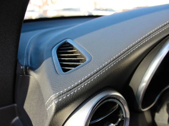 Mercedes-Benz GLC 300 AMG Line Coupé