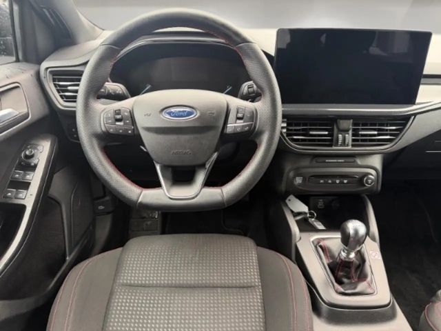 Ford Focus ST Line Wagon