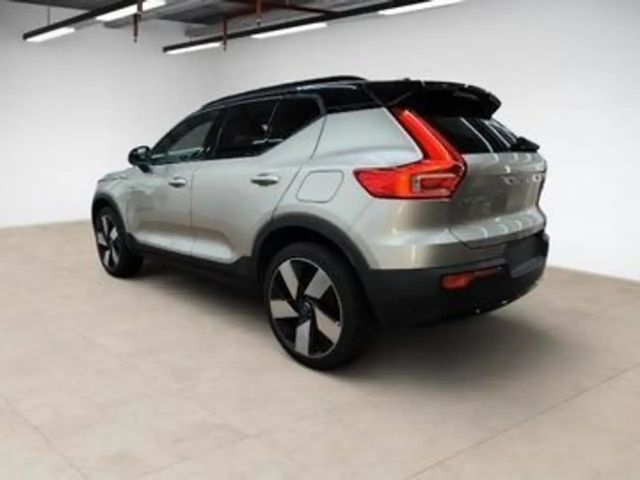Volvo XC40 AWD Core