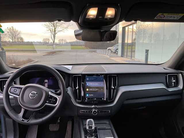 Volvo XC60 Dark Plus