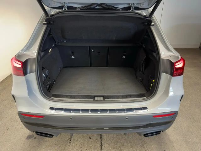 Mercedes-Benz GLA 200 4MATIC GLA 200 d