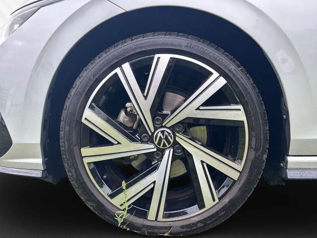 Volkswagen Golf R-Line Variant